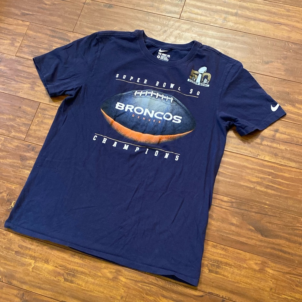 Nike Denver Broncos “Super Bowl 50 Champions” Shirt, Size Medium - Picture 10 of 10